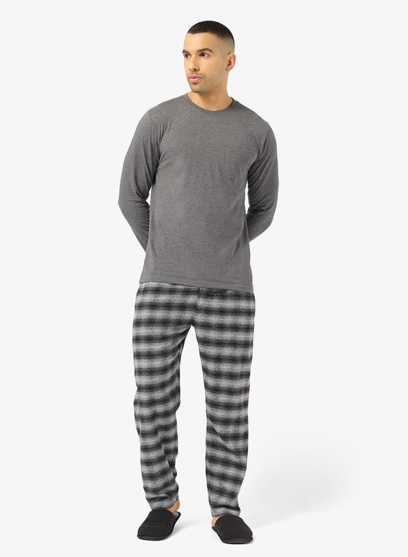 Robert Wood Regular fit tee and Pant set - Image 5